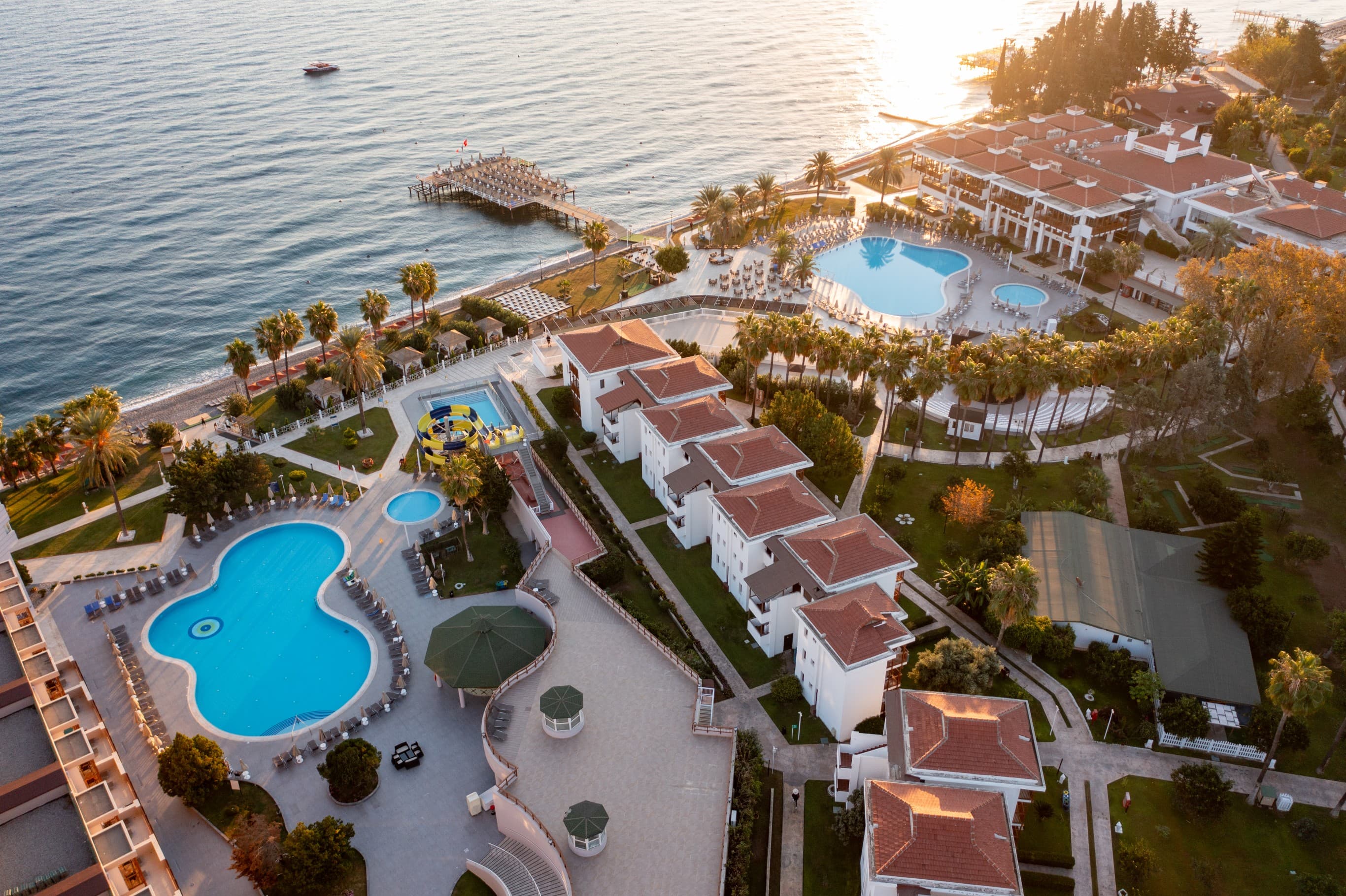 Corendon Hydros Club Kemer — Tesis görünümü